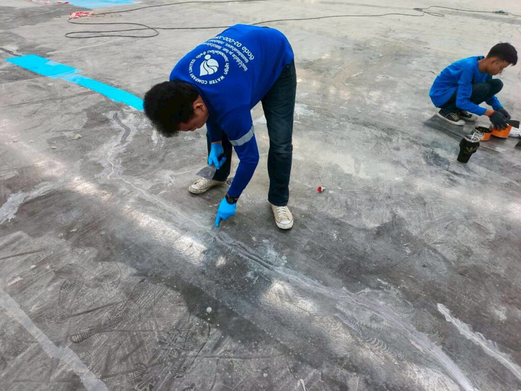 บริการซ่อมรอยร้าวคอนกรีต ด้วยระบบ Epoxy Injection